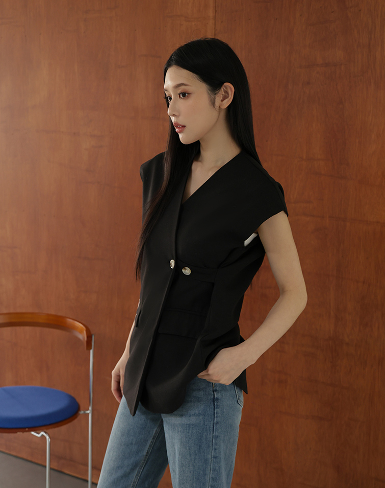 交叉收腰造型西裝背心