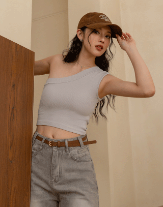 百搭素色不對稱BRA TOP