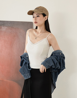 雲朵坑紋蕾絲細肩BRA TOP