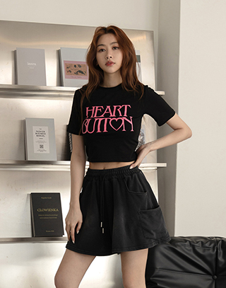 HEART BUTTON跳色圓領T恤