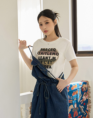 復古感字母印花T恤
