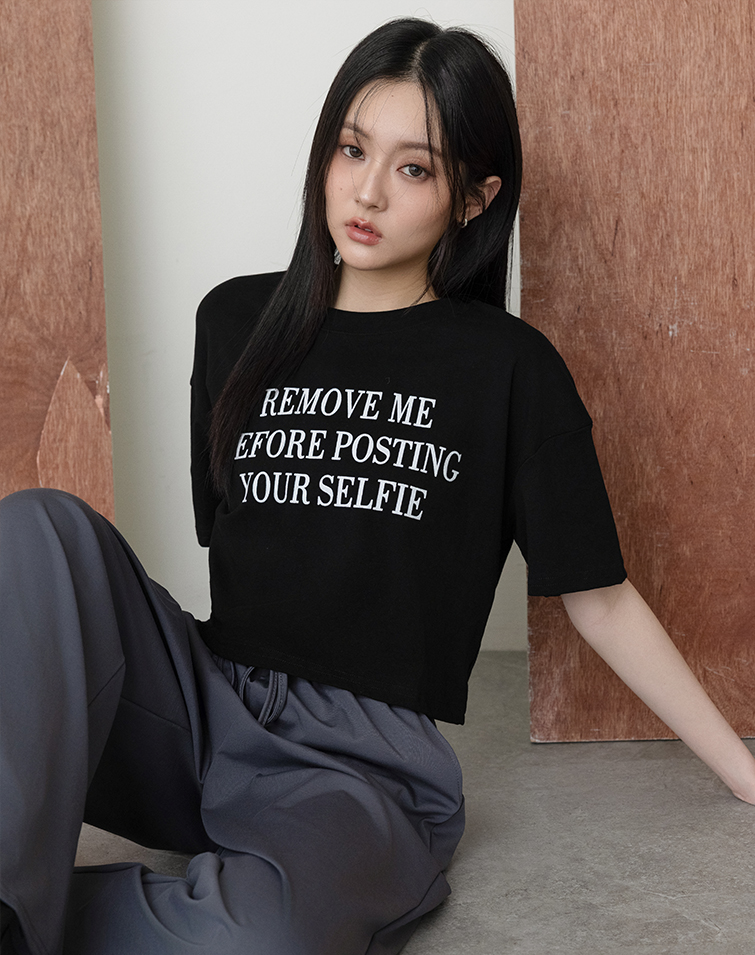 慵懶感字母印花T-SHIRT