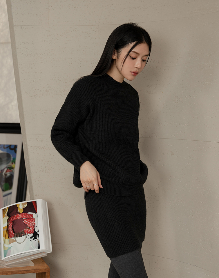 細條織紋圓領針織套裝