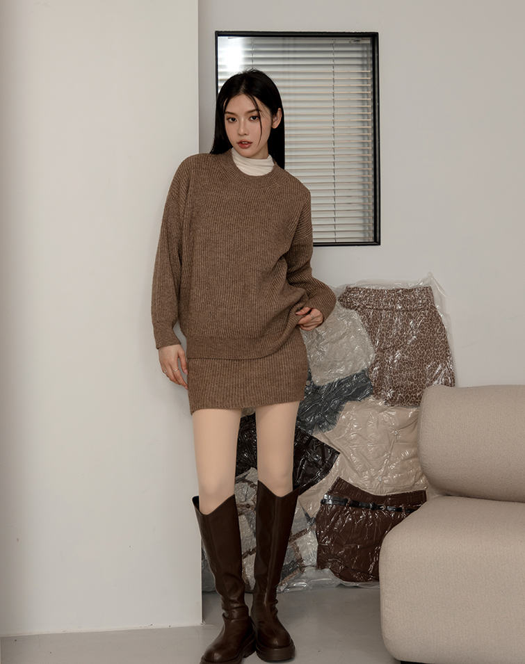 細條織紋圓領針織套裝