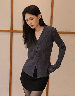 交叉柔織長袖上衣