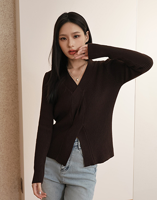 交叉柔織長袖上衣