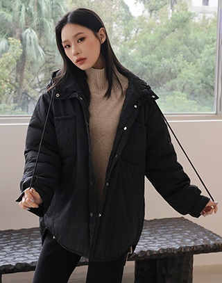 蓬鬆口袋連帽鋪棉外套
