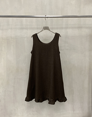 細絨荷葉擺背心洋裝