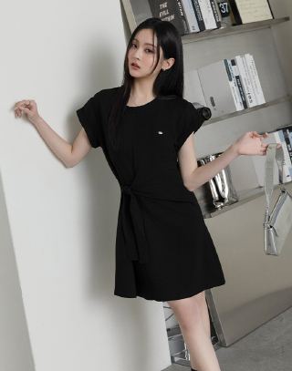 超顯瘦側綁帶抓皺短洋