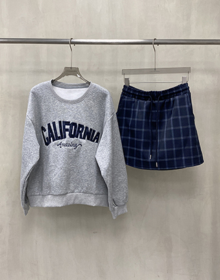 青春校園感格紋套裝