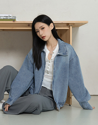 洗水感刷白翻領牛仔外套