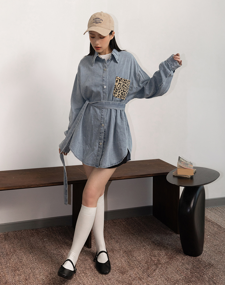 時髦感豹紋拼接牛仔綁帶上衣