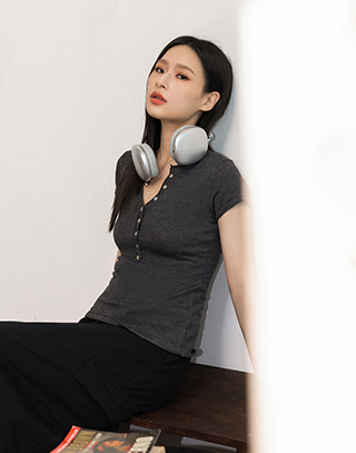 柔膚感排釦針織短袖上衣