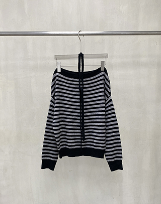 時尚條紋一字領綁帶上衣