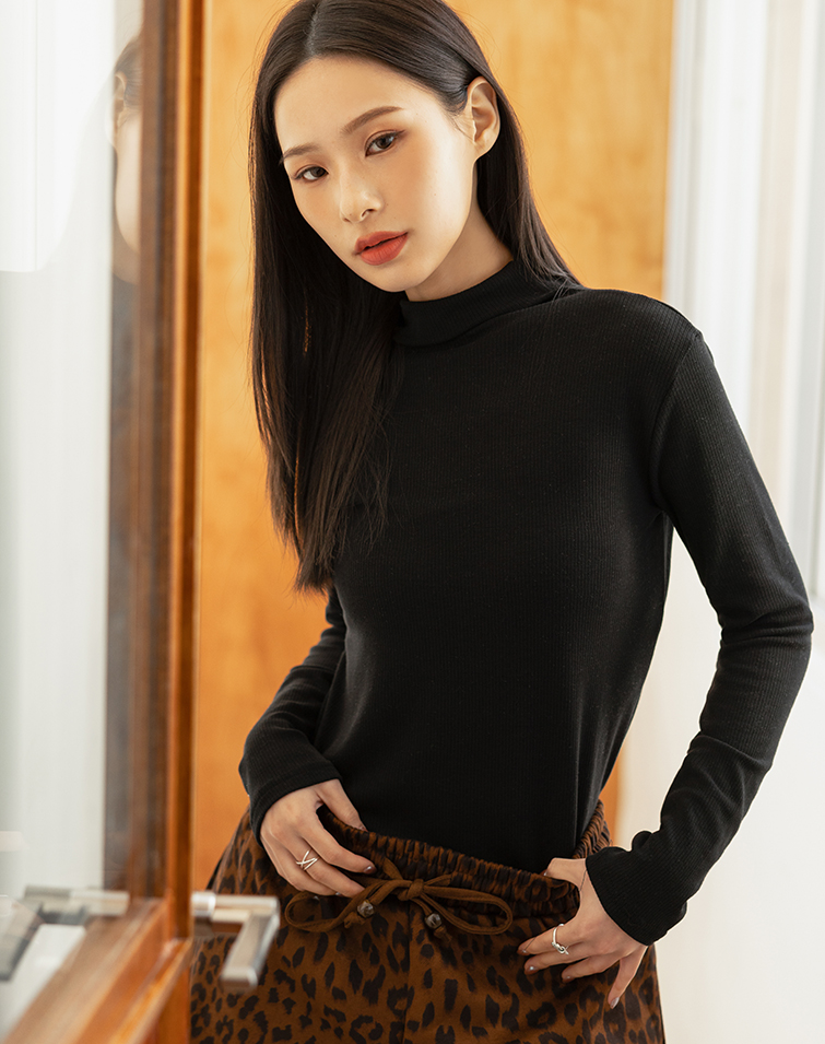 極暖柔膚羅紋高領上衣