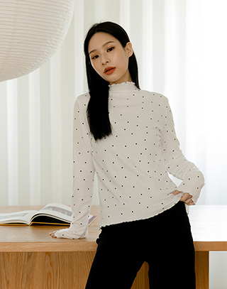 摩登波點高領捲邊上衣