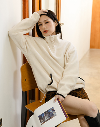 熊寶寶捲Q毛立領長袖上衣