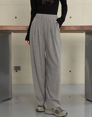 慵懶蜜桃絨鬆緊收腰長褲