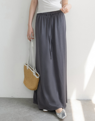 素色修胯鬆緊收腰長裙
