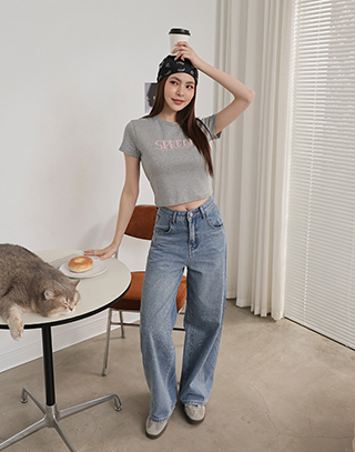 閃耀曲線洗水彎刀牛仔褲