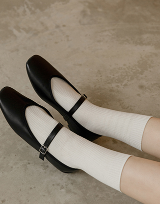 超柔雲朵中長襪